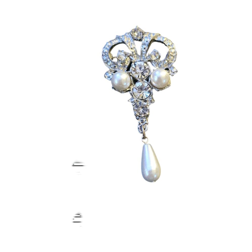 Vintage Pearl Brooch